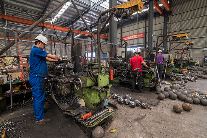 網(wǎng)架配件車間